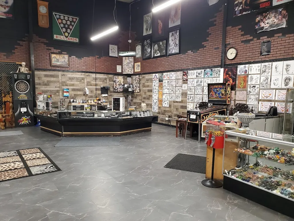 Outlaw Tattoos and Piercings — Tattoo shop in Sioux Falls